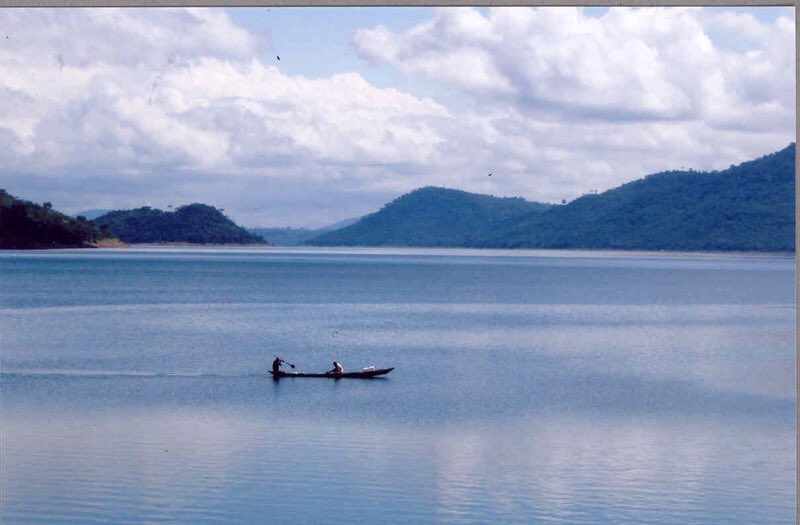 hidden_eden_'s tweet photo. Talk about the world’s largest man made lake by surface area and it exists nowhere other than Akosombo in the eastern region of Ghana. #DestinationLegon18 #facts #LiveLoveExplore @thePOE_T @AbeikuSantana @EliKpodo @TrulyAgbeko https://t.co/s08bW68J8W