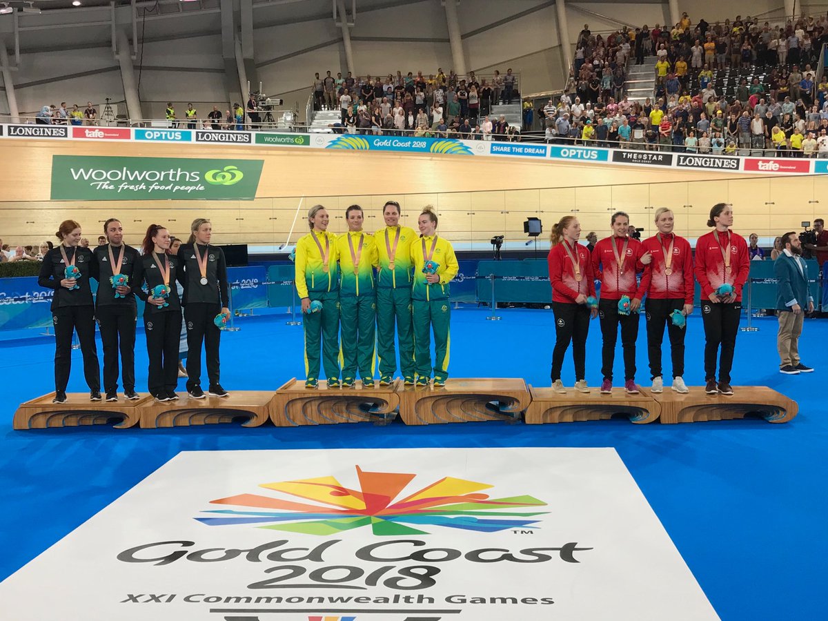 cdncyclist's tweet photo. Canada wins bronze in women’s Team Pursuit #GoldCoast2018 https://t.co/8m1Ws3jZYx