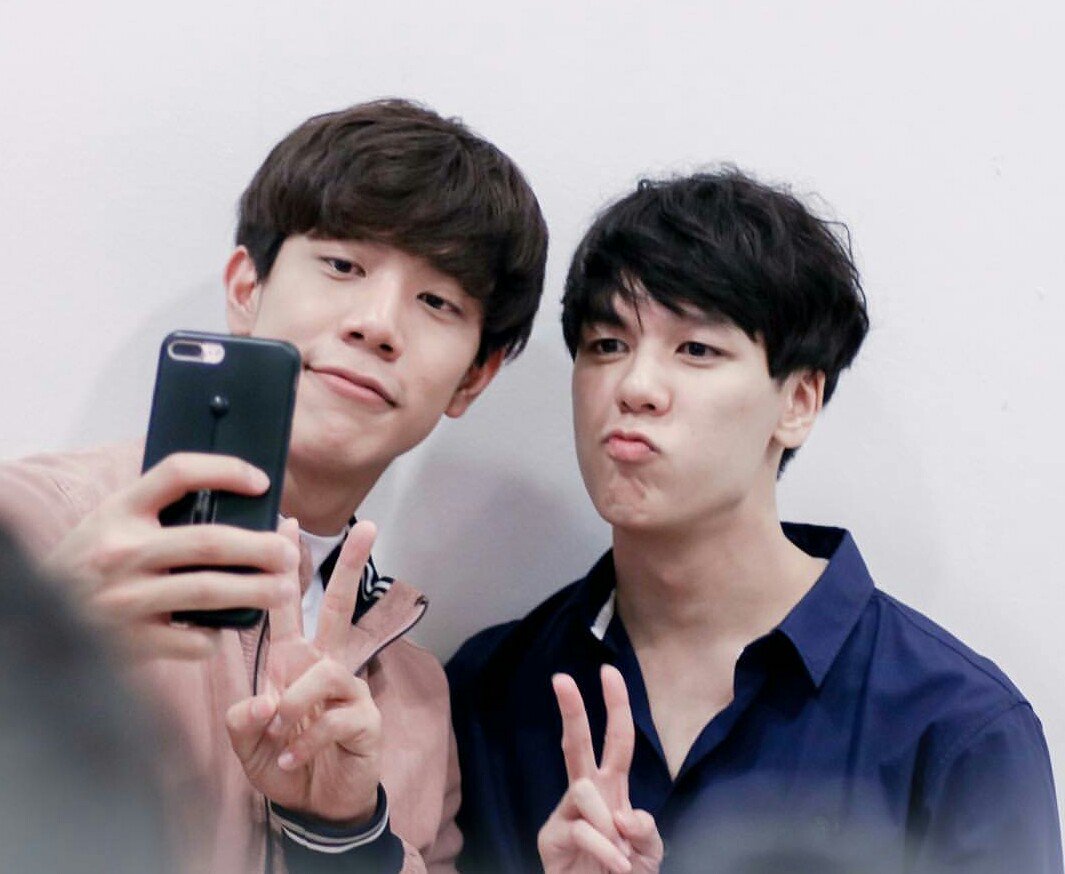 gwithm's tweet photo. จุฬาฯมีสะพาน แต่พอร์ชมีสพล 
อะชงเก่งงงงง #เกรทพอร์ช https://t.co/U7yE52KfOK