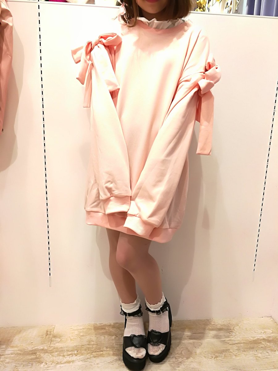 Min Plume 袖リボンゆるふわワンピース お値段4900円 Color Pink Gray リボンは結び方で向きや高さ等 自由に調節出来ます トレンドの襟フリルもポイントです W 通販はこちらから T Co A1gjpx4ddf T Co Ownw62ino1