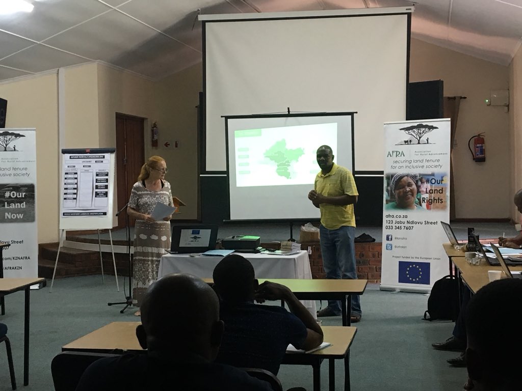 AFRAKZN's tweet image. Session 1: @DonnaHornby shares Farm dweller profile: Key findings from AFRAs #PathwaysProject survey. Who are farm dwellers and farm workers? Why are they not the same.
