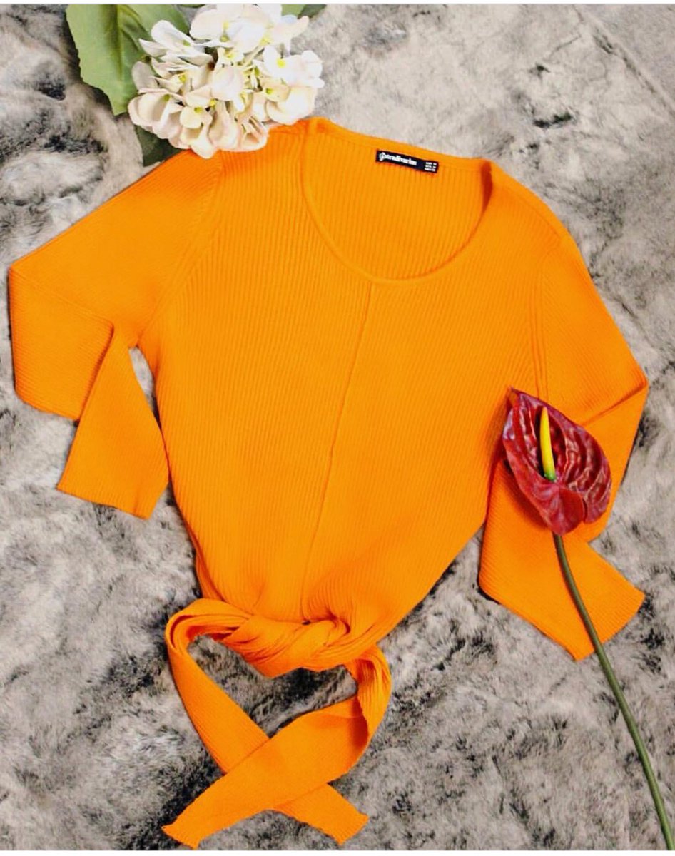 sociateuae's tweet photo. READY _ Set —> S t r u t ✨
#Repost @shazyzahid outfit picks by @stradivarius for tonight’s launch in #DubaiMall 😍
Are you ready to S t r u t Stradivarius?!
#HelloStradivarius #teamSOCIATE #SOCIATEPR #PrTeam #Fashion #DubaiFashion #DubaiLaunch #Stradivarius #FashionBlogger https://t.co/FogriWoAme