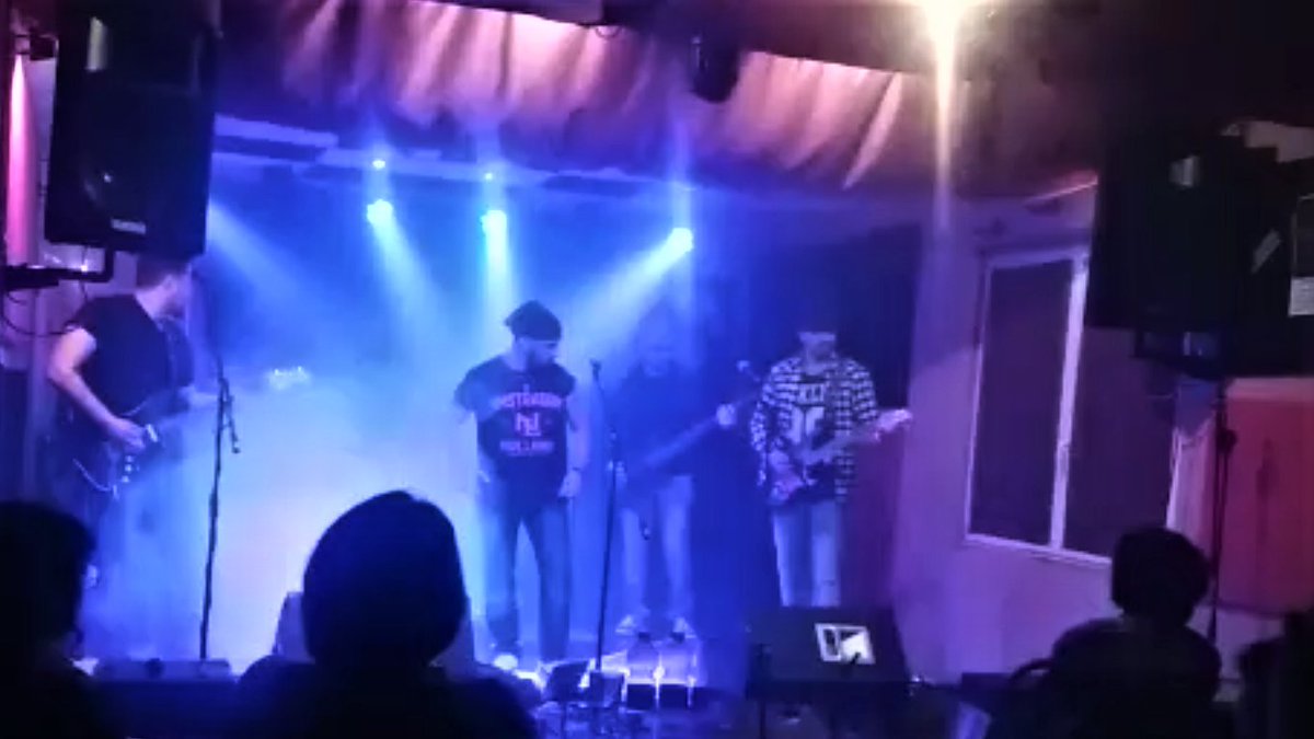 JoelSepelJOELSE's tweet photo. #CrumbleNot #CrumbleNotLive #CrumbleNotBand #Live #LiveShow #MusicLive #MusicaDAutore #Singer #Musicos #Performers #ShowMen #ReaPo #JOELSE #JOELESEPEL #JOELSEPEL #joelesepel #joelse #theones #Rockeros🎵 #ROCKETQUEENS #byshow #bynights #ReaPoPavia #powerband #HybridSound #hardrock https://t.co/rM2xiZmmr1