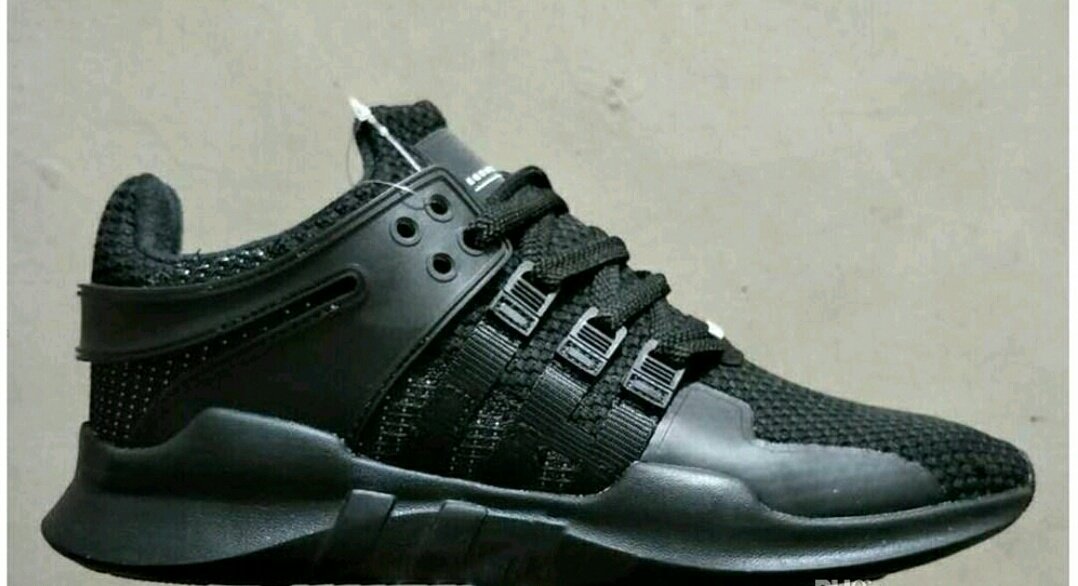 MarModass's tweet image. Adidas eqt. 
39€.
Tallas 40,41,42,43,44,45.
Envio entre 10 y 25 dias.
Pago por ingreso, transferencia bancaria, paypal o tarjeta. 
No contra reembolso.
numero de seguimiento del pedido.
Pedido por mensaje privado, whatsapp 640710523,o email mar.modass@gmail.com