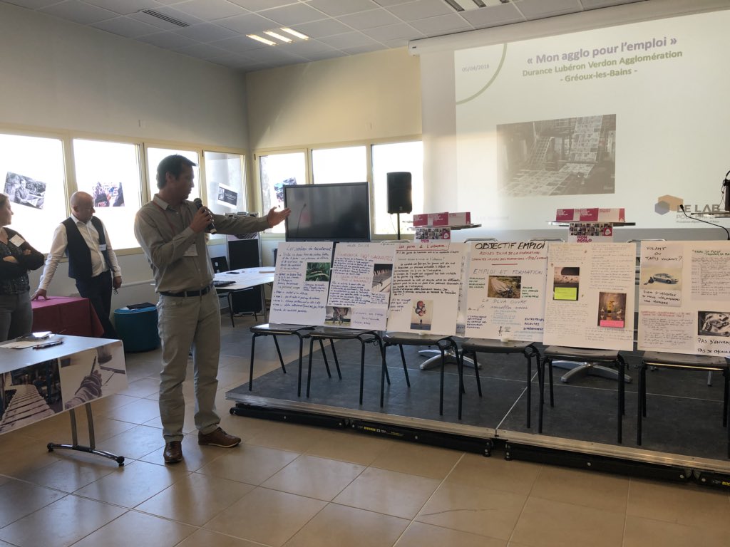 RichardSpinosa's tweet photo. Assises de la formation, recruter autrement, côte à côte vs face à face, travailler le savoir être, les pistes d’actions sont nombreuses @DLVAgglo @poleemploi_LAB #LabPE #Paca https://t.co/j3S7BLTFjJ