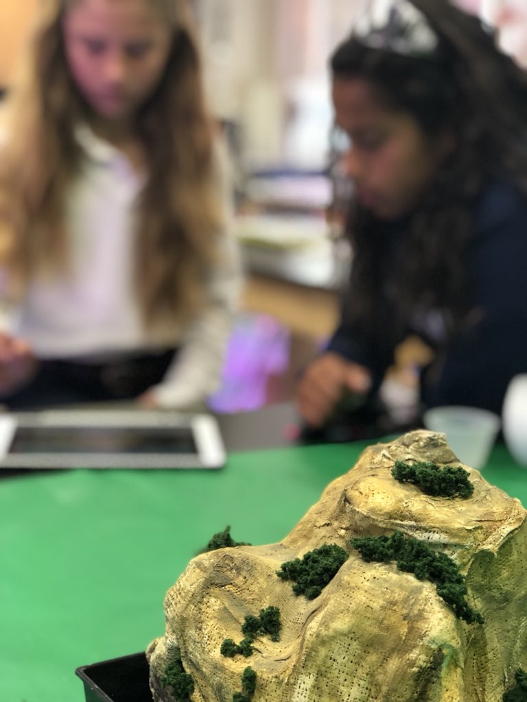 ValeriaTeaches's tweet image. What do you call a cute volcano?
#lavable 

#sciencechat #ngss #makeamodel @DoInkTweets @GulliverSchools @USGSVolcanoes @NSTA