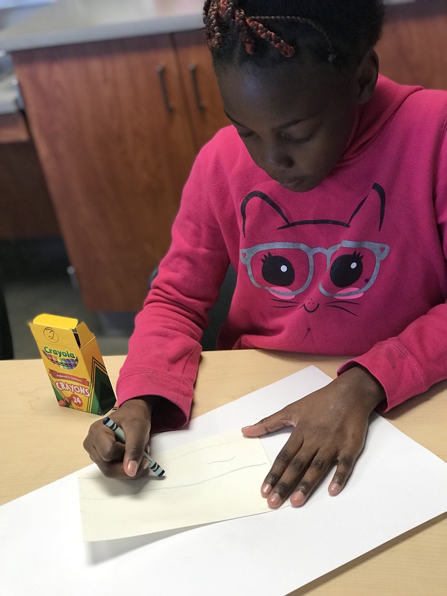 MrsGasparLESA's tweet photo. Picturing writing! Using art to enhance poetry writing. #LincolnLionsPride https://t.co/0cEEgfmVch