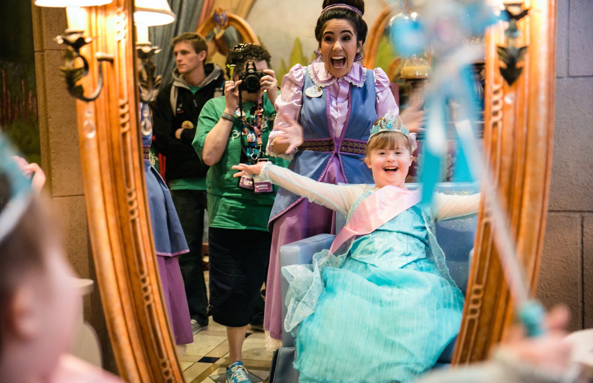 bertsbigadv's tweet photo. #TBT to one of our favorite princess makeovers from #BBA2015! Quincey was so excited!!! #DownSyndrome #downsyndromeawareness https://t.co/5zvBvLDyoc