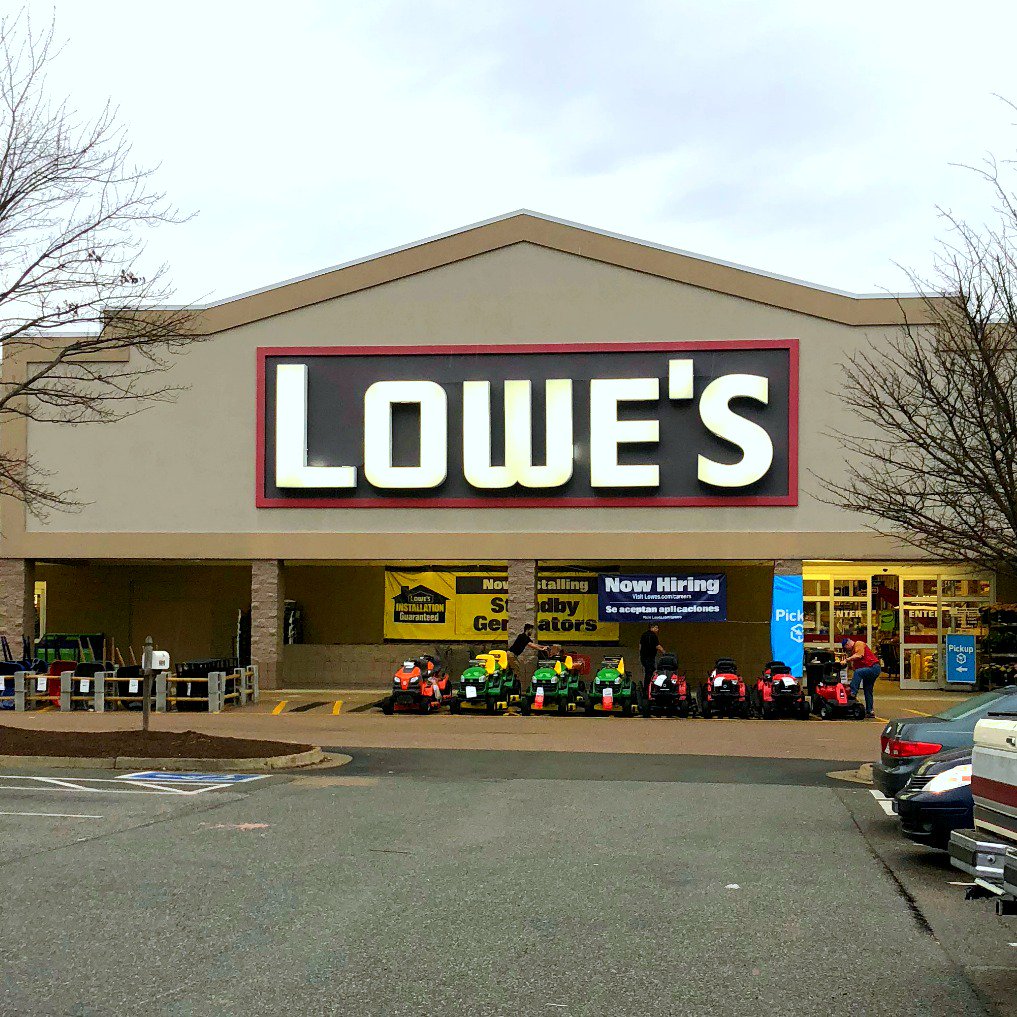 VAis4bloggers's tweet photo. Looking to sharpen your #DIY skills? Meet us at @Lowe's in Midlothian this Saturday from 10am-1pm for a FREE workshop! #ad #TheUpSkillProject https://t.co/er2G0kOmhQ https://t.co/SbzzpowGoU