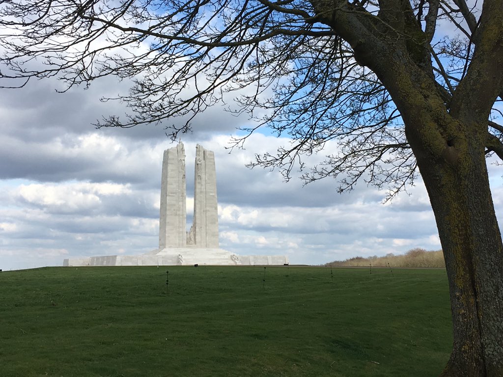 CE_EA_RFCA's tweet photo. A farewell to the imposing #VimyRidge as @EssexACF #CorpsofDrums #CoD head home after a fantastic #EssexDrummer #Ypres #Somme #WW1 well done to all the @ArmyCadetsUK #CFAV #Volunteers #AdultInstructors for organising #ACF #Cadets https://t.co/Ig8eTHDhRA