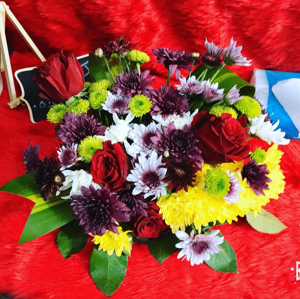 كادو لتنظيم الحفلات
للحجز والاستفسار: ٠٥٠٥٣٤٩٢٨٩
سناب شات : cadeau. 725
" تصميم سعد "