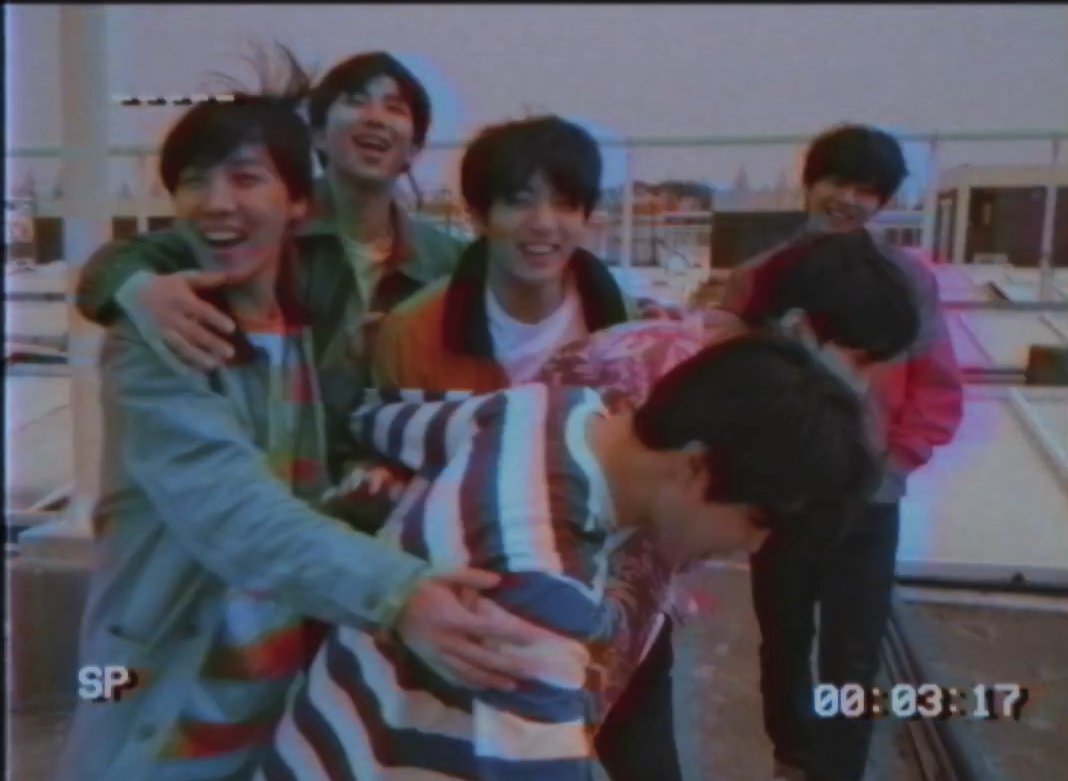 taehyung pics⚡️'s tweet - "#EUPHORIA #LOVE_YOURSELF # ... taehyung pics⚡️'s tweet - "#EUPHORIA #LOVE_YOURSELF # ... - 1068 x 781 jpeg 77kB