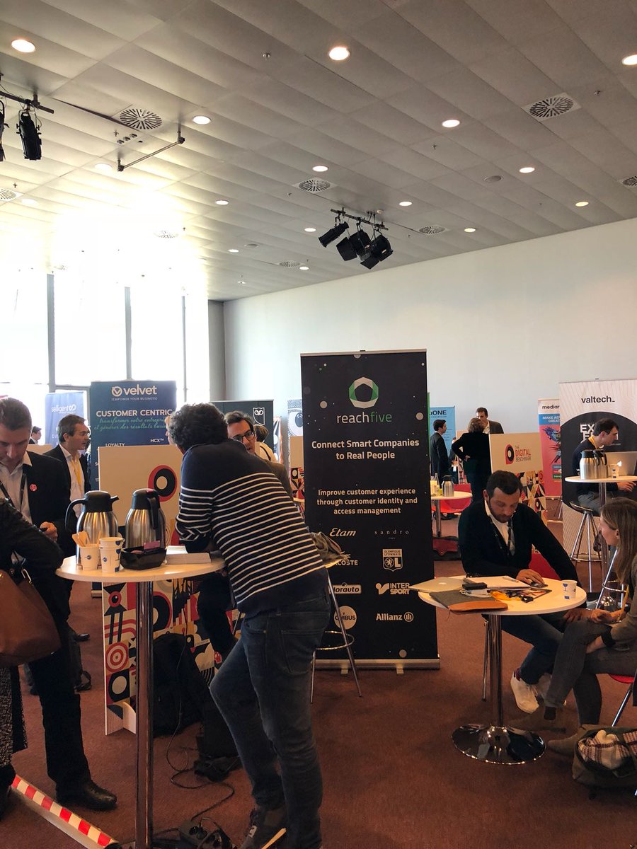 ReachFive's tweet photo. #Day1 at Benchmark By @ebg in Barcelona 🇪🇸 ! A 2 day event where European digital decision-makers of global brands and retailers reunite 💪🏽 Come and join us now !
#ReachFive #Booth19 #EBG #Vamos https://t.co/BOuNRklZ3v