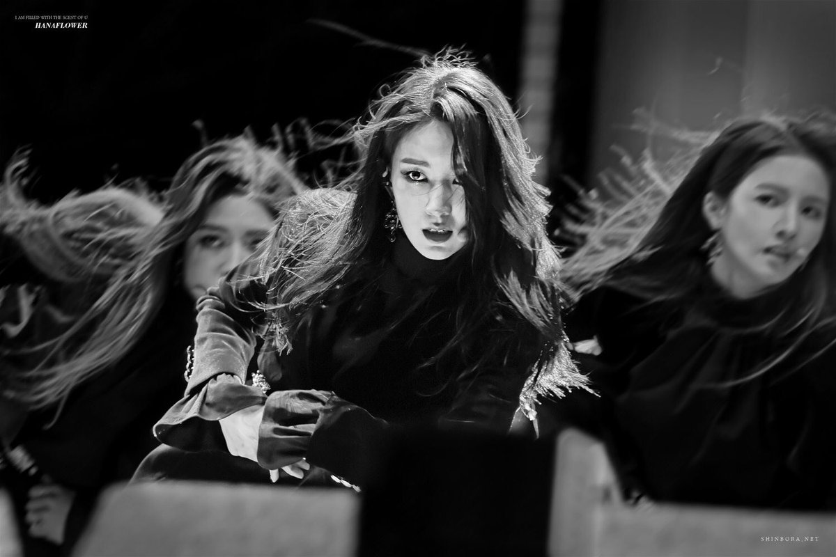 hanasgallery's tweet photo. #구구단 #신보라 #하나 https://t.co/uBcLbvxntE