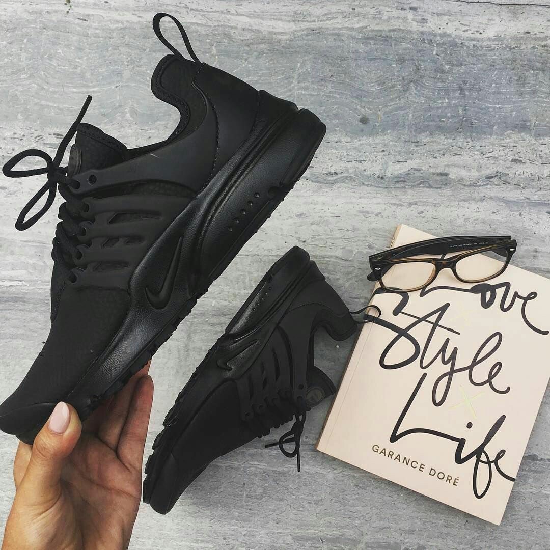 MarModass's tweet image. Nike presto. 
39€.
Tallas 37,38,39,40,41,42,43,44,45,46. 
Envio entre 10 y 25 dias.
Pago por ingreso, transferencia bancaria, paypal o tarjeta. 
No contra reembolso.
numero de seguimiento del pedido.
Pedido por mensaje privado, whatsapp 640710523,o email mar.modass@gmail.com