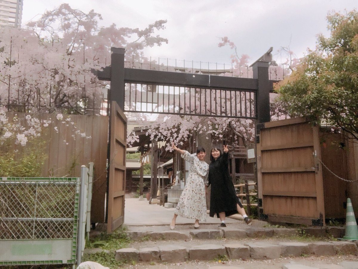 AoiToku's tweet photo. なっちゃん先輩と小倉にいったてよ☺︎
いや~ほんとに楽しすぎて時間があっとゆうまだだだ
小倉城マスターしたよ🏯
変な写真ばっか撮ったよ📸
曇天に笑うかっこよすぎて革命起きた🌚
また絶対行きたいよ🤤 https://t.co/XDLtlAbhZ7