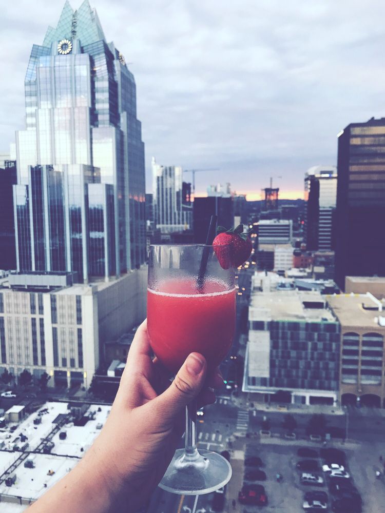 HyattPlaceATX's tweet photo. We heard it's still pretty cold up North #NewYorkCity #Chicago #Philadelphia #Seatle. Sounds like y'all need  to come to #ATX for some warm sun and tasty beverages. #margaritas #bluebonnets https://t.co/wq7UI7KIEQ
