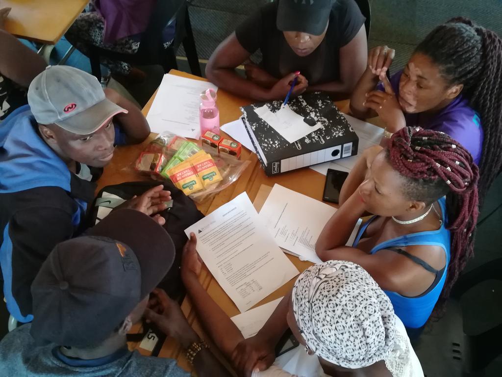 iThembalethuc's tweet photo. The gingerbeer exercise on the very first day of Youth Enterprise Development Program
#yedp
#jointeducationtrust
#juniorachievementsouthafrica https://t.co/E8xp43aHr7