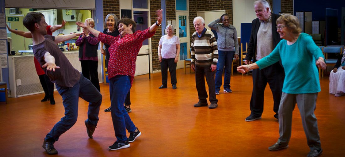 We've known for a very long time that dancing makes you happy... and here's more proof! sciencedaily.com/releases/2018/…