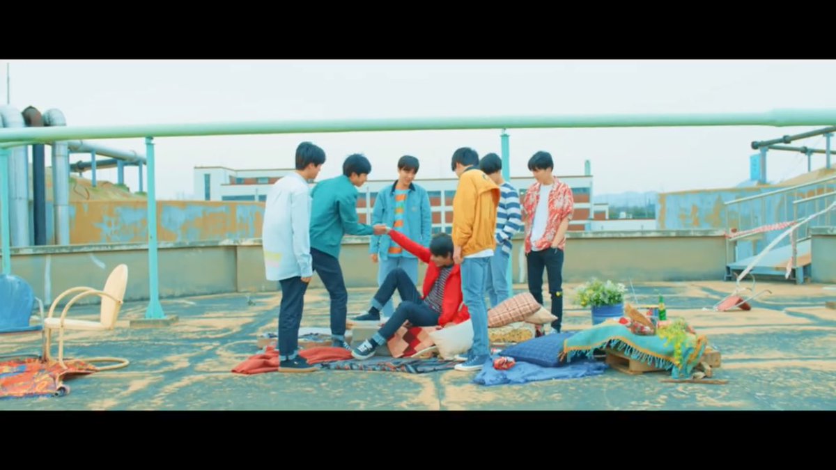 mushroom_06_13's tweet photo. 결로은 여러분 화양연화가 다시 돌아왔습니다 https://t.co/FM6IN2VbC6