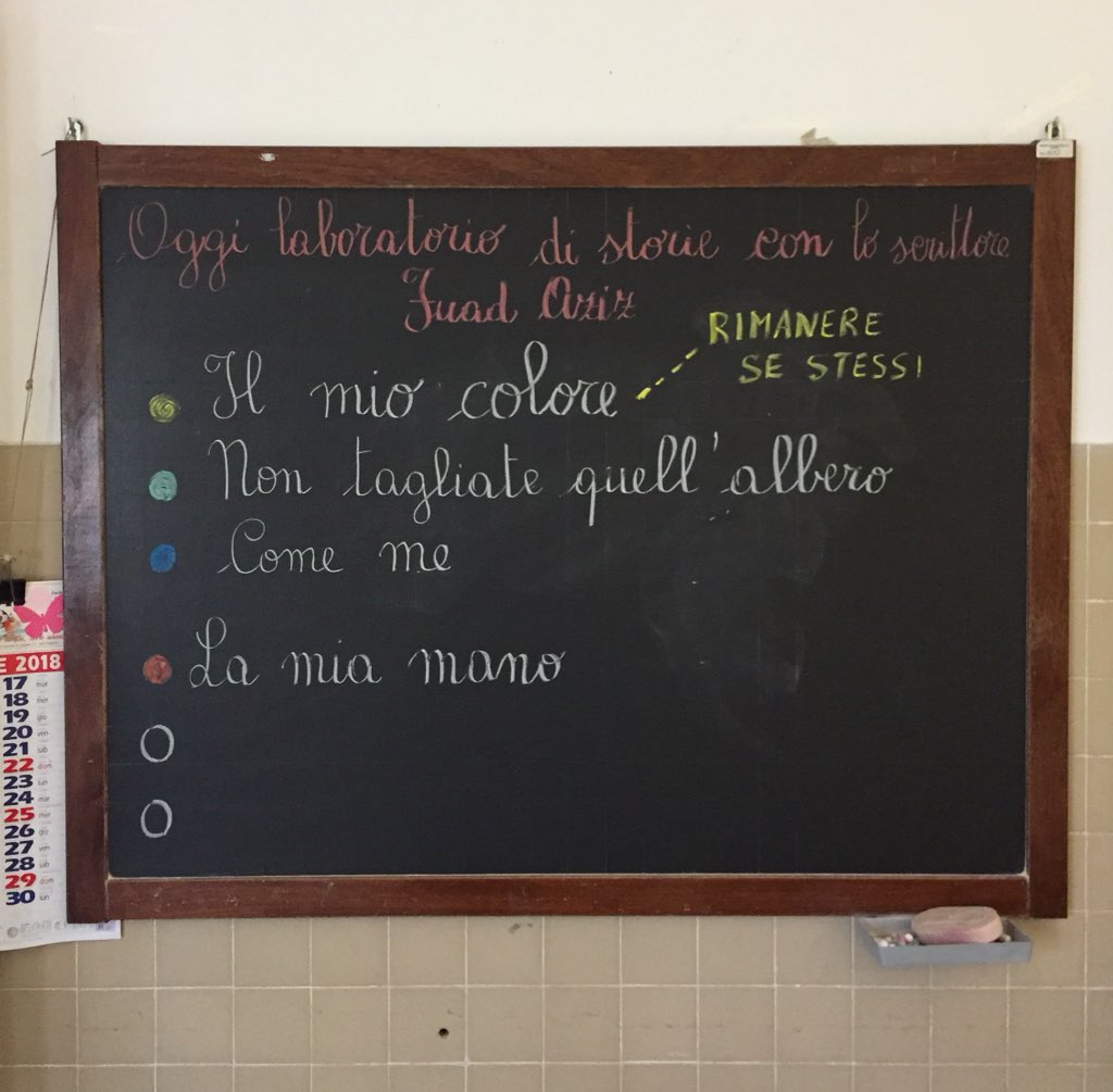 5AIsGuadazzonis's tweet photo. Iniziamo la ricostruzione della mattinata con #FuadAziz
... ma quante storie ci ha #narrato ❓
@FTuttestorie grazie di 💚
#emozione
#lavagnadiardesia https://t.co/dPwKbwbEhG