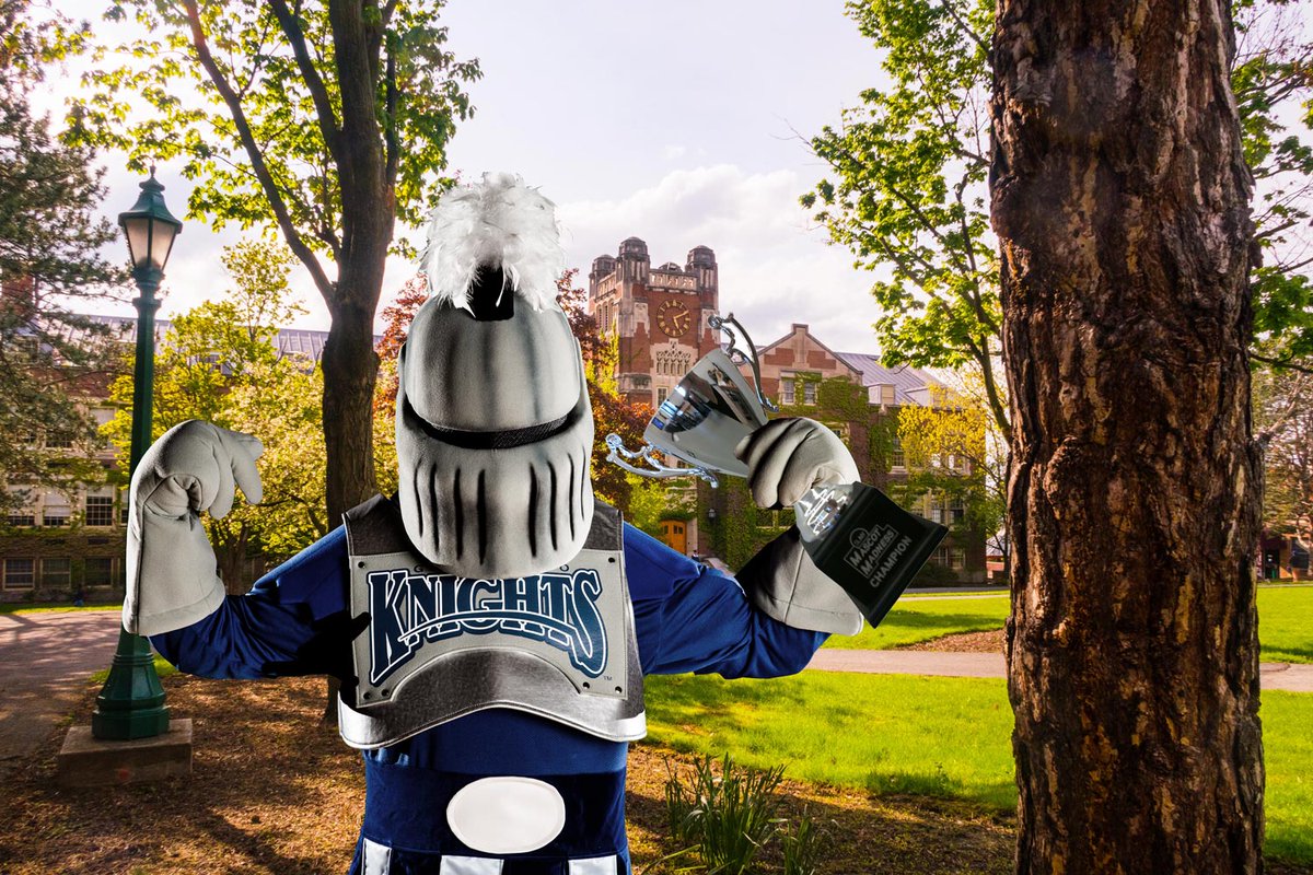 SUNYGeneseo's tweet photo. And the winner of Mascot Madness 2018 is… 😊😯😁💪🏅https://t.co/PhSeND3kWr https://t.co/GbHoySpHqf