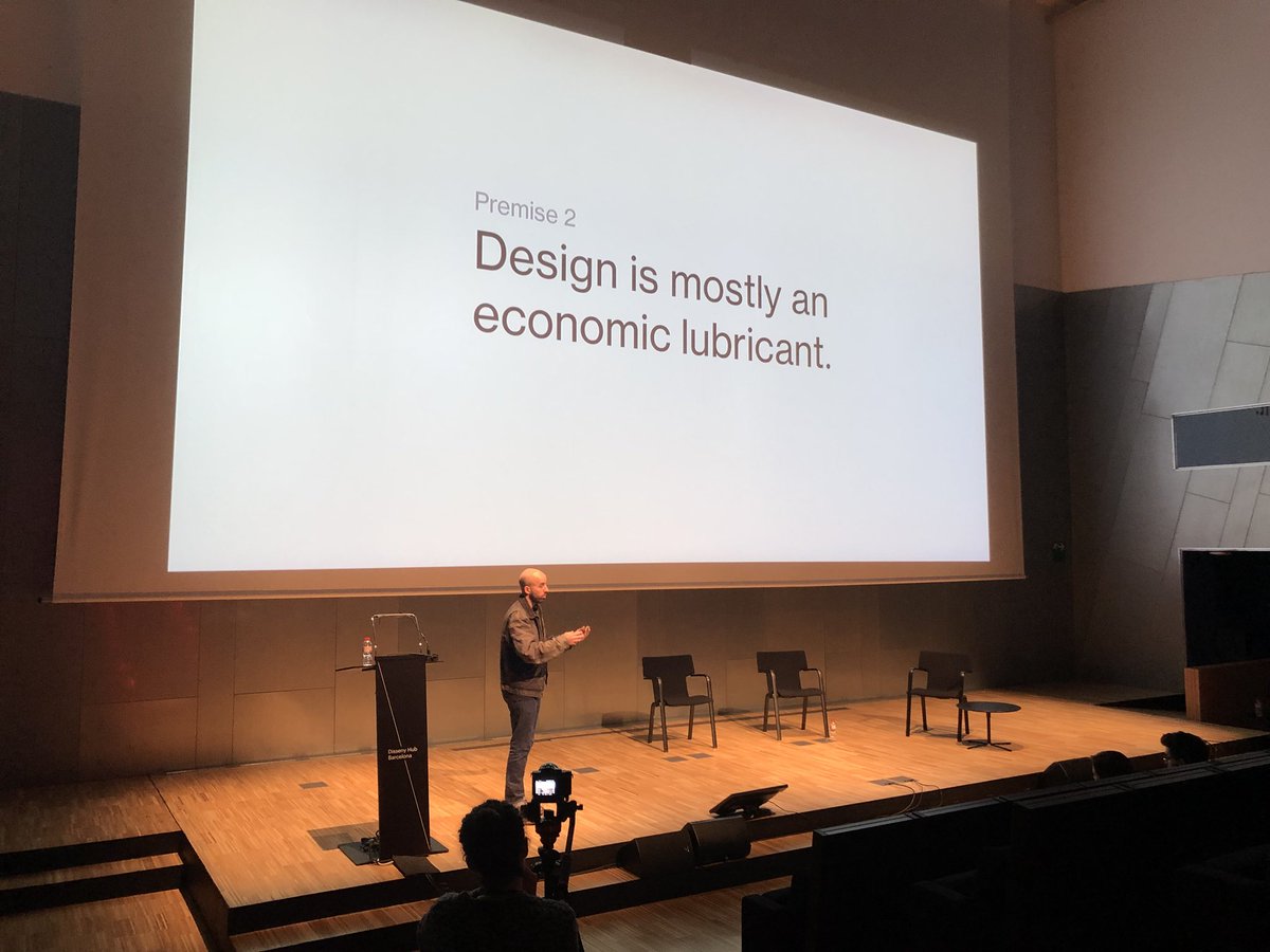j_camachor's tweet photo. Great intervention by @AsWalterRobin: Design must become independent from the current economic model.
#DesignDoesForum https://t.co/kjHETVqCju