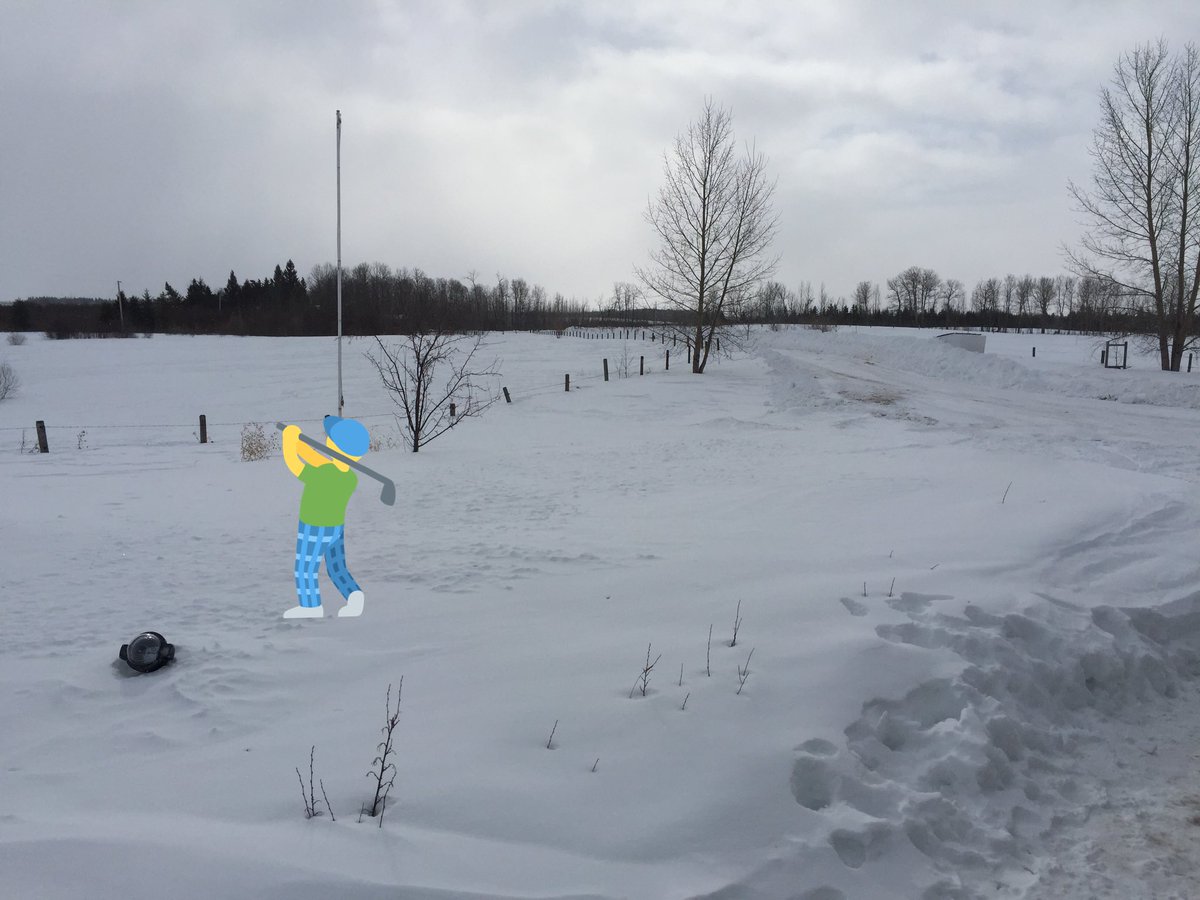 21Georgy's tweet photo. Love watching the @TheMasters Tourney when usually the Driving Ranges are opening up....until this year...Itโs time to beat it Winter #30ftOfSnowLeft #SaskyProblems #SnowGolf? https://t.co/t0cJT4w1fk