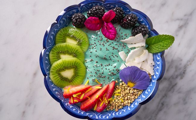 FHMedicalCanada's tweet photo. A Nutritionist’s Best Tips for Jumpstarting Your Immune System. https://t.co/WTjIVUNQKn https://t.co/QBUKHTaqlz