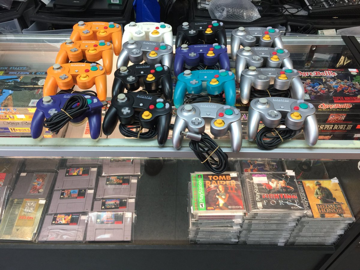 bklynvideogames's tweet image. Back in stock original #nintendo #gamecubecontrollers perfect for ##supersmashbrosmeele #supersmashbros4 #videogames #nyc #gamecube