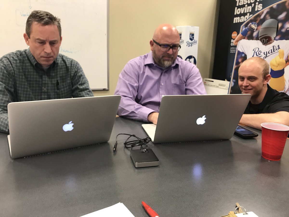 bbillingskc's tweet photo. Houston, we have a problem. #MacDown #Time2EnableSuperUser #DoctorVisit https://t.co/tWfPWSvN3j