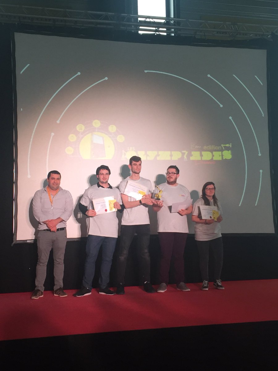 junia_hei's tweet photo. Ils l’ont fait !!!! @heicampuscentre grand vainqueur de ces #olympiadesfanuc @FANUCFrance #poleposition #1stplace https://t.co/1Hwth7kH8x