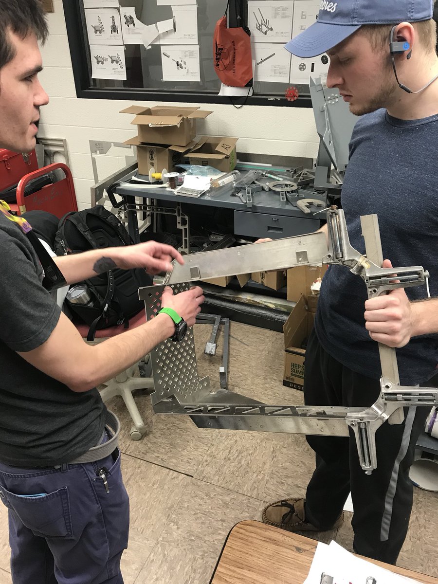 UNDRAPTOR's tweet photo. New water jetted magnesium hopper is coming together!
#RMC2018 #SpotWelding https://t.co/BEFcZK5yoD