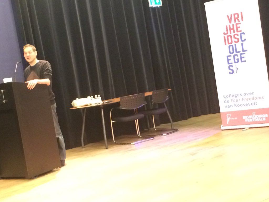 “Not a #freedom lecture” with <a href="/LucasDeMan1/">lucas de man</a> was an inspiring end to a fantastic day <a href="/TilburgU/">Tilburg University</a> <a href="/TilburgU_TILT/">Tilburg Institute for Law, Technology, and Society</a> - mto obrigada @kar1nekks :D so glad I came!