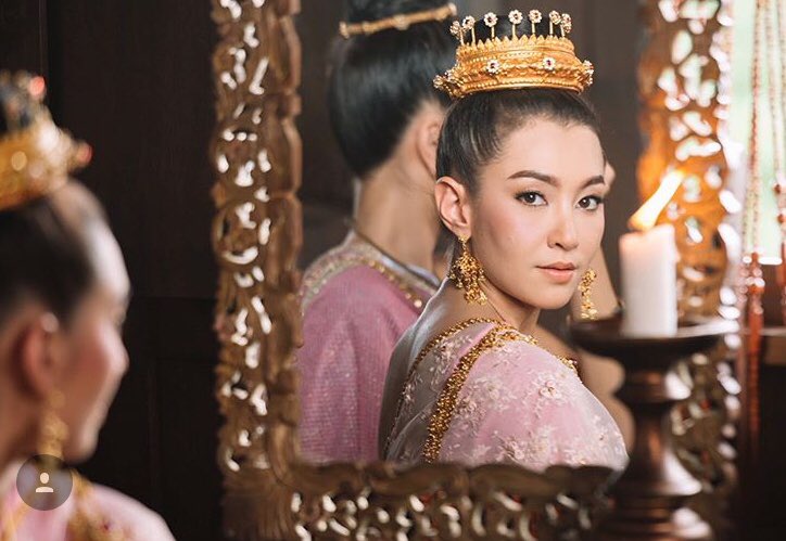 aiyeyah's tweet photo. และคนที่ชนะแคมเปญในคืนนี้ก็คือ .....#บุพเพสันนิวาส https://t.co/ofRNOfmEXN
