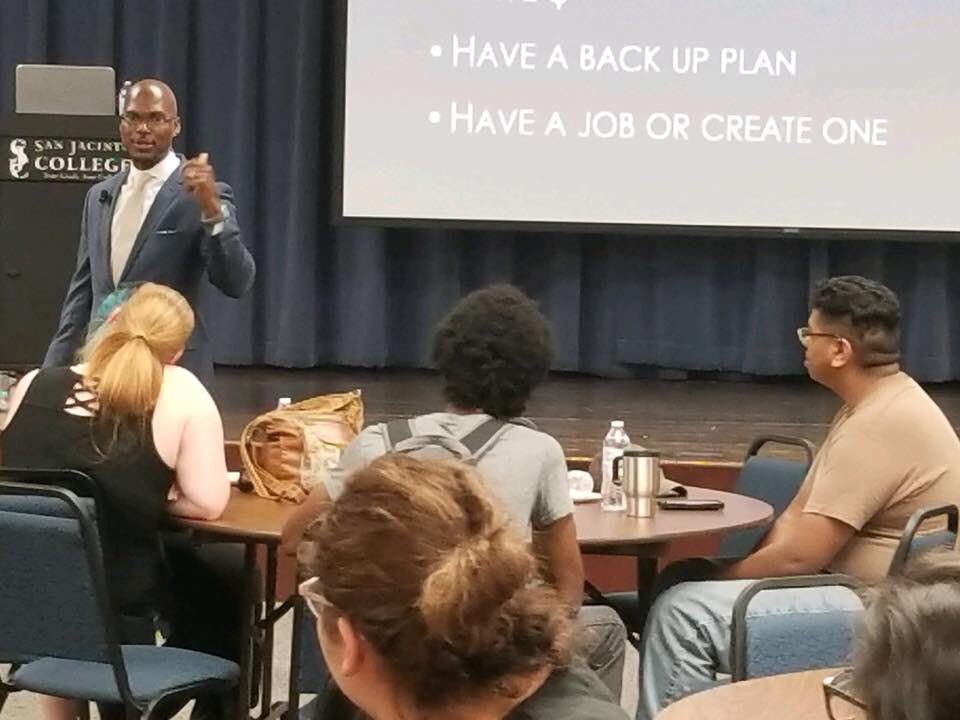 teebarose_'s tweet photo. It was my pleasure to speak at San Jacinto College North Campus last week about “Everything you need to know before you graduate from college.” #ThrowbackThursday #College #SanJacNorth #YoureCloserThanYouThink #TeebaTalks https://t.co/3NZAsYvtAZ