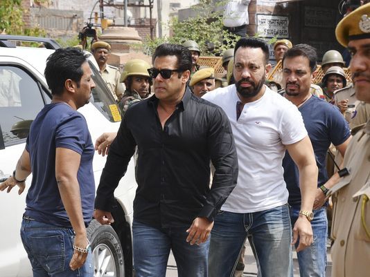 Mirsanwal11's tweet photo. Bollywood superstar Salman Khan sentenced to 5 years in jail &amp; 10,000 penalty. he will be sent to the Central jail in Jodhpur from court. He can appeal the verdict in the sessions court. https://t.co/2lAVSlsFQm