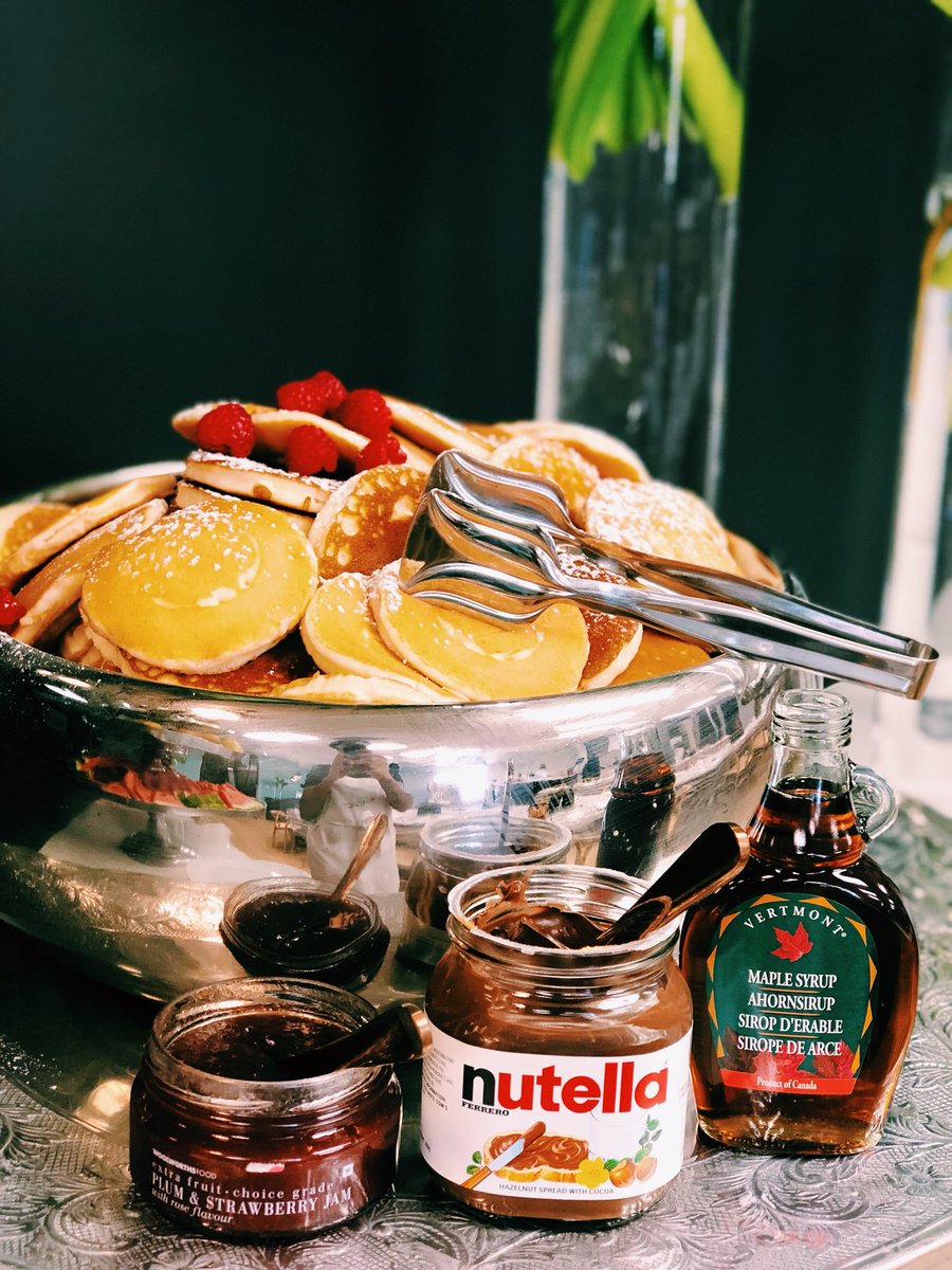 MoFoodandPastry's tweet photo. “ A sweet treat is never a bad idea..”
#Mosfoodandpastries
#snackbuffet
#Flapjacks
🍓🍓🍓🍓🍓🍓🍓🍓🍓🍓🍓 https://t.co/seLzqognnA