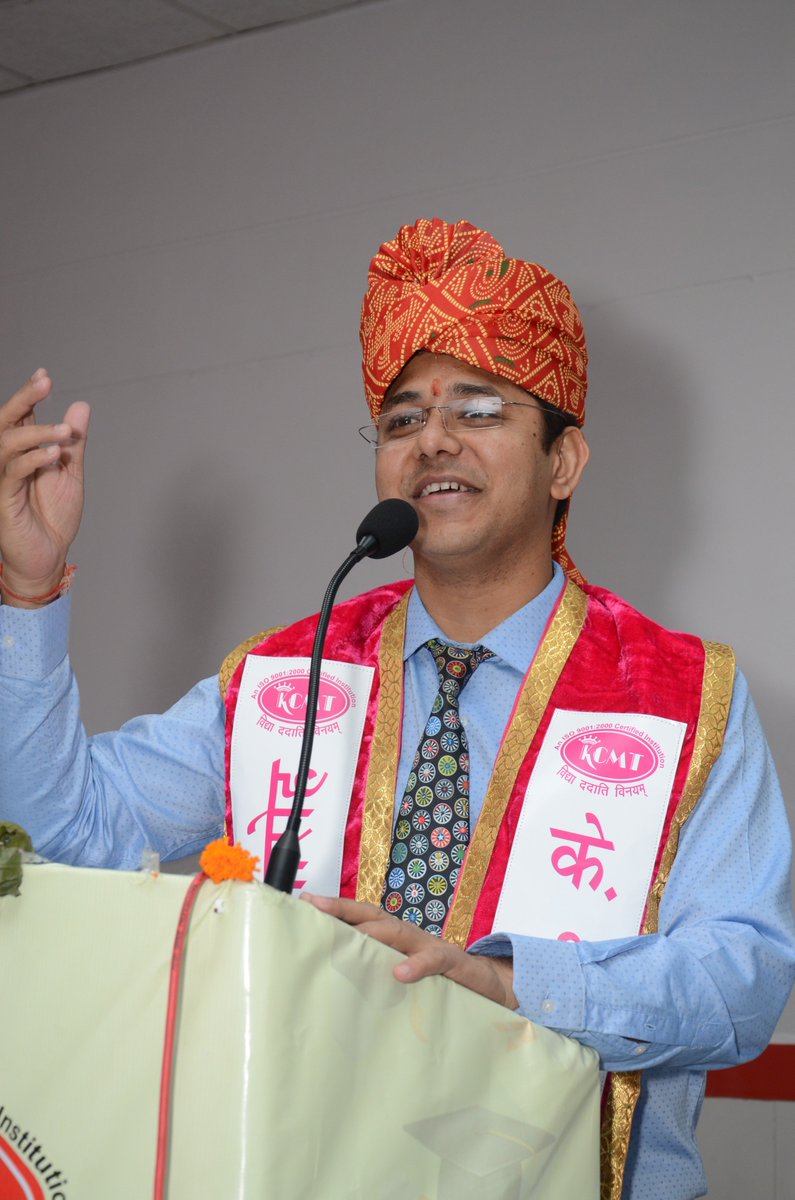VinayMLC's tweet photo. While Addressing Students and Greetings Guest of Honour during #Convocation2k18 at my own institution #KCMT https://t.co/1xj9uwEHmj
