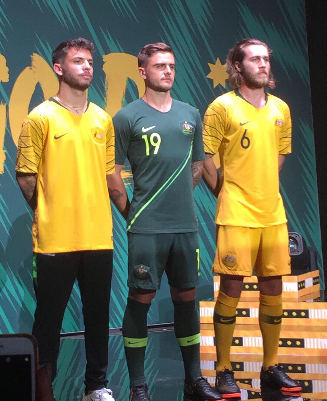 audit tiran Aquarium GOAL on Twitter: "What are your thoughts on Australia's NIKE 2018 World Cup  kits? #Socceroos https://t.co/h9pc8UGho6" / Twitter