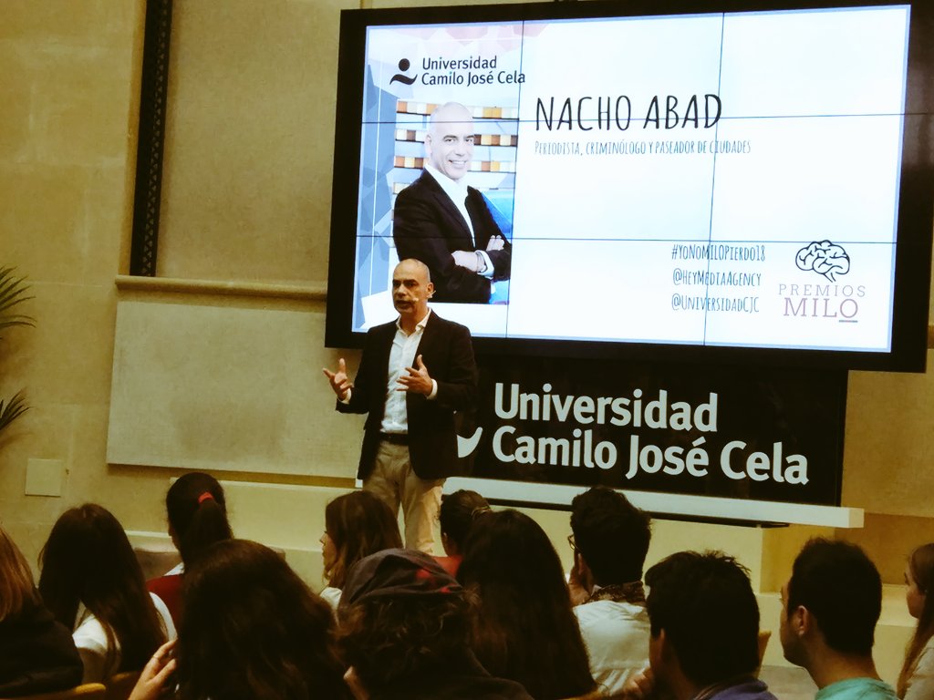 HeyMediaAgency's tweet photo. @Nacho_Abad: "Para hacer buen periodismo, es esencial ser #valiente, no dejarse llevar por la corriente y creer en la #LibertadDeExpresion 📣📖
#PremiosMilo18 #YoNoMiloPierdo18 https://t.co/KEgdGsHHk3