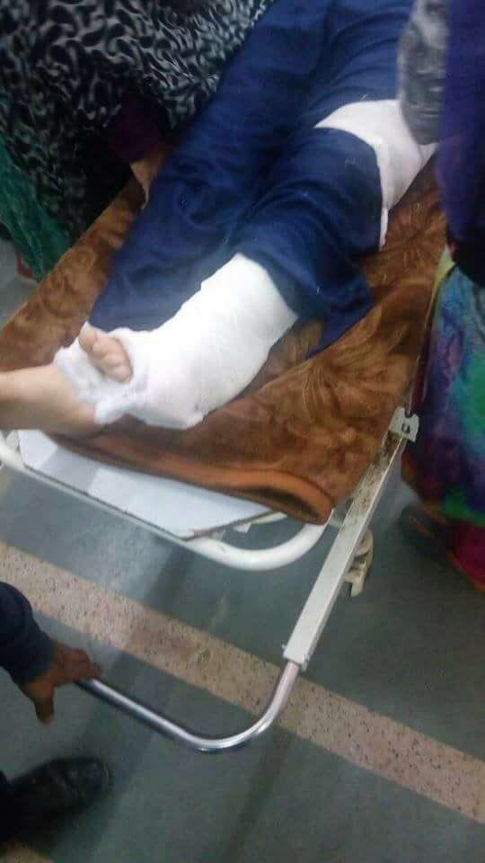MirwaizKashmir's tweet photo. Strongly condemn the police excesses on students protesting the brutal #Shopian and #Kangan killings.Scores of young students including girls injured and hospitalised! For every reaction to oppression even by students the standard state response is brute force! https://t.co/6Kx6gV8kRV