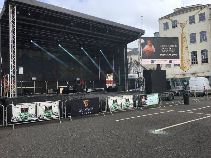 yslvscreens's tweet image. One of our demount units taking pride of place at a St. Patrick's Day Festival in Birmingham the other week. #avtweeps #ledscreens #portableled #yslv #stpatricksday #guinness #eventprofs #outdoorled