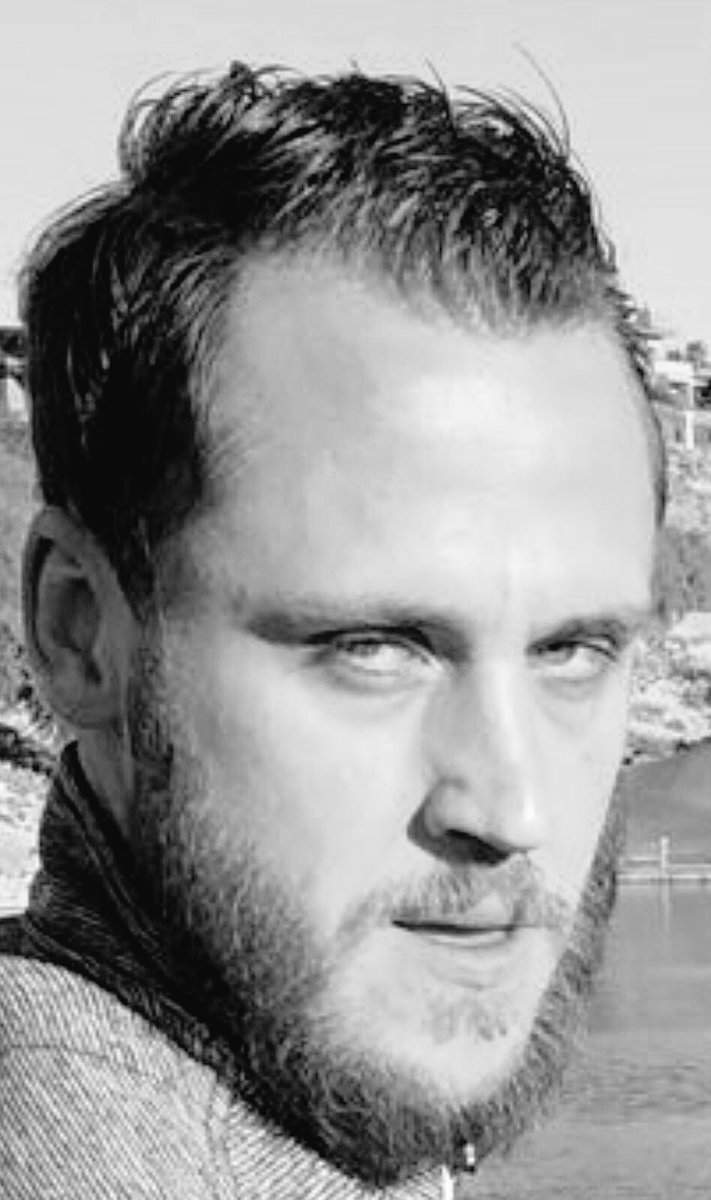 JebbEriksen's tweet image. if you                          then you
don't love                  don't deserve
me at my                    me at my