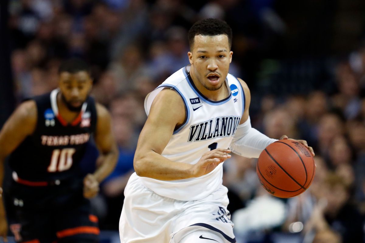 CatholicHoops's tweet photo. Jalen Brunson is the 8th #Catholic school player to win the Naismith, joining Austin Carr (@NDmbb), Butch Lee (@MarquetteMBB), Mark Aguirre (@DePaulHoops), Patrick Ewing (@GeorgetownHoops), Lionel Simmons (@LaSalleMBB), Jameer Nelson (@SJUHawks_MBB) &amp; Doug McDermott (@BluejayMBB) https://t.co/HlGkjz3pfb