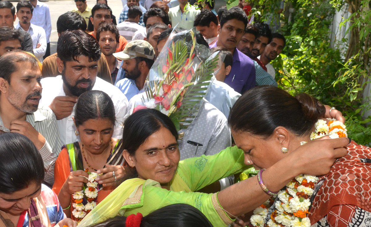 Vasundhara Raje tweet media