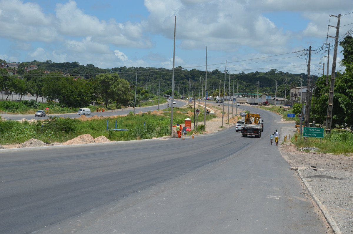 Agilidade, fluidez do tráfego, conforto e segurança.  É o que os usuários já encontram no primeiro trecho concluído das obras de restauração e requalificação da BR-101 – Contorno do Recife. #DER #Pernambuco