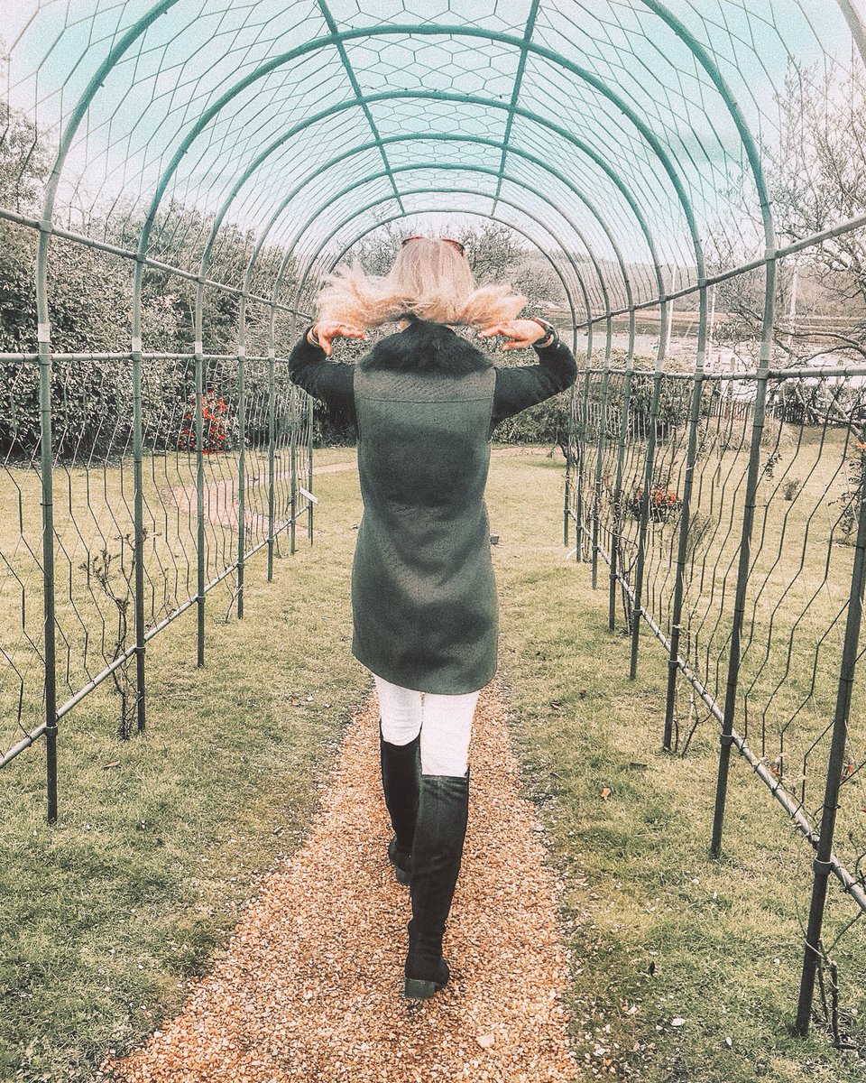 girlgoinglobal's tweet photo. I love the New Forest and staying at the @themasterbuildersuk was so peaceful being surrounded by countryside, river, boats and horses 💚 I’m really enjoying exploring my own country 🇬🇧 where’s your favourite place to visit in England? ✨
#TheNewForest #TheMasterBuilders https://t.co/wQANbyo2kd