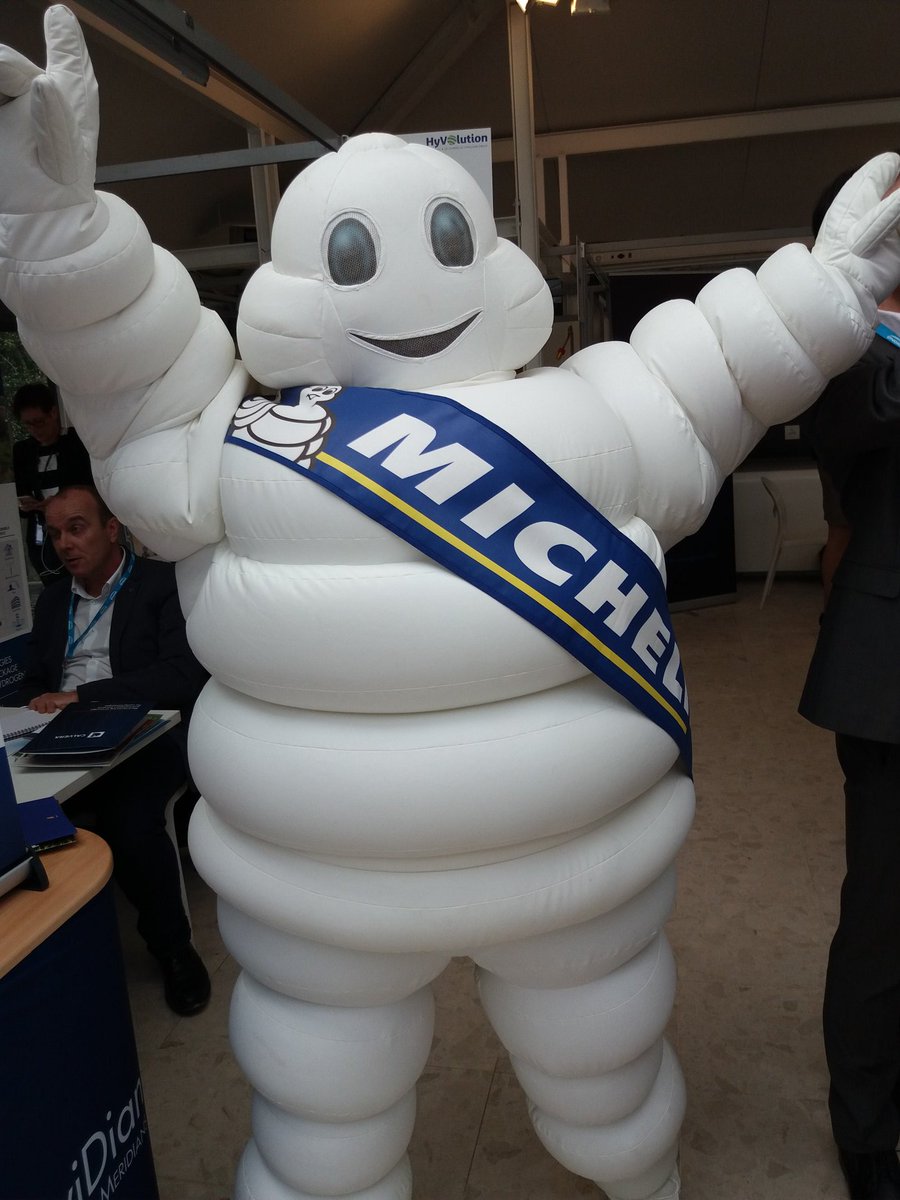 SmileSmartGrids's tweet photo. L'installation d'un système de production d'#hydrogène renouvelable pour l'usine @Michelin de Vannes, avec @MorbihanEnergie @regionbretagne @CaissedesDepots et @ENGIE_CofelyFR, est un projet accompagné #smilesmartgrids. #smile2business #Hyvolution2018 https://t.co/neXLxtHMht