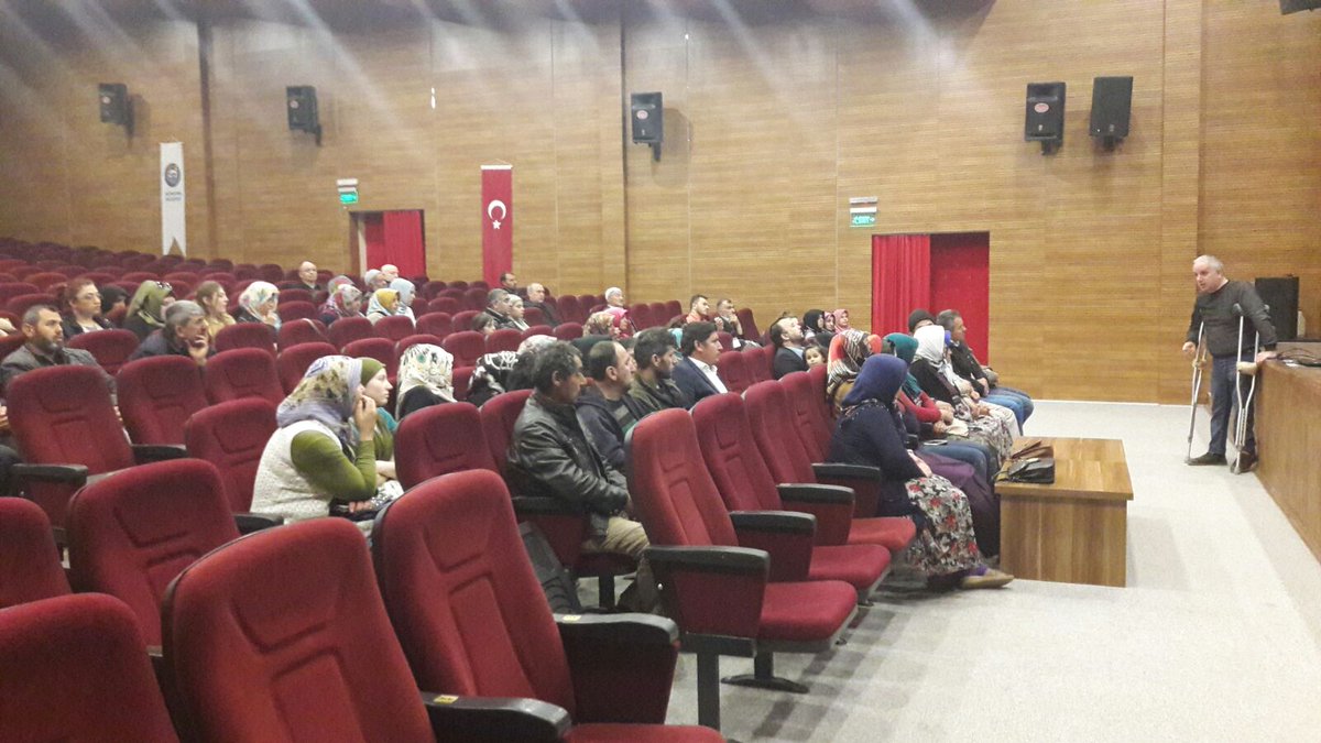 vezirkoprumem's tweet photo. Özel eğitim öğrenci velilerine 'Engelli Hakları' konusunda farkındalık semineri verildi.
@CoskunESEN57 
@ismailuzun555 https://t.co/hF80EZV1dE